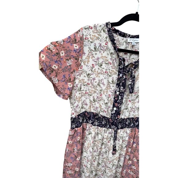 Floral Patchwork Short-Sleeve Midi Dress With Tie Neck Detail By Polagram - Picture 3 of 8